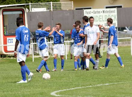 Fussball. Kaerntner Liga. Eberndorf gegen Maria Saal. torjubel  (Maria Saal). Eberndorf, 3.6.2012.
Foto: Kuess
---
pressefotos, pressefotografie, kuess, qs, qspictures, sport, bild, bilder, bilddatenbank