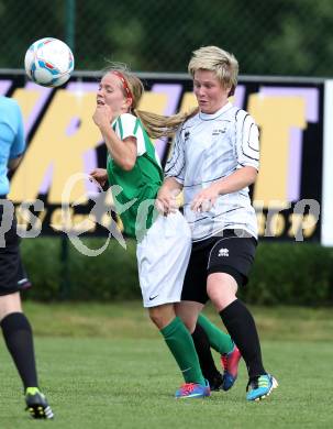 Fussball Frauen Bundesliga. FC St. Veit Kaernten Frauen gegen FC SHT Suedburgenland. Manuela Oblak,  (St. Veit), Jennifer Poeltl (Suedburgenland). Glanegg, 3.6.2012.
Fotos: Kuess
---
pressefotos, pressefotografie, kuess, qs, qspictures, sport, bild, bilder, bilddatenbank
