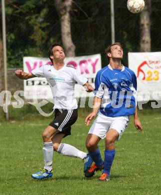 Fussball. Kaerntner Liga. Eberndorf gegen Maria Saal. Golautschnig Stefan (Eberndorf), Walzl Bernhard (Maria Saal). Eberndorf, 3.6.2012.
Foto: Kuess
---
pressefotos, pressefotografie, kuess, qs, qspictures, sport, bild, bilder, bilddatenbank