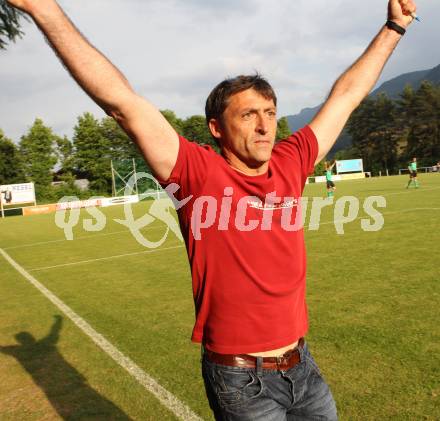 Fussball. 1. Klasse B. Feffernitz gegen Admira Villach. Trainer Pusterhofer Stefan (Feffernitz). Feffernitz, 2.6.2012.
Foto: Kuess
---
pressefotos, pressefotografie, kuess, qs, qspictures, sport, bild, bilder, bilddatenbank