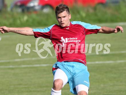 Fussball. 2. Klasse B. Koestenberg gegen Drautal. Wasylik Christoph (Koestenberg). Koestenberg, 3.6.2012. 
Foto: Kuess
---
pressefotos, pressefotografie, kuess, qs, qspictures, sport, bild, bilder, bilddatenbank