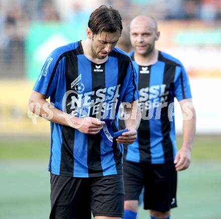 Fussball Kaerntner Liga. Spittal/Drau gegem Drautal. Daniel Trupp,, Luka Peric (Drautal).  Spittal 8.6.2012
Foto: Kuess

---
pressefotos, pressefotografie, kuess, qs, qspictures, sport, bild, bilder, bilddatenbank
