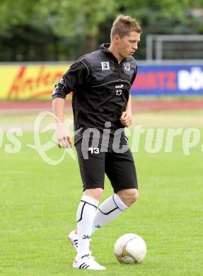 Fussball Bundesliga. Trainingsbeginn SK WAC/St. Andrae. Christian Thonhofer. Wolfsberg, 11.6.2012.
Foto: Kuess
---
pressefotos, pressefotografie, kuess, qs, qspictures, sport, bild, bilder, bilddatenbank