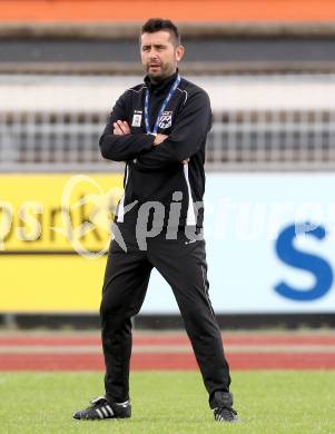 Fussball Bundesliga. Trainingsbeginn SK WAC/St. Andrae. Trainer Nenad Bjelica. Wolfsberg, 11.6.2012.
Foto: Kuess
---
pressefotos, pressefotografie, kuess, qs, qspictures, sport, bild, bilder, bilddatenbank