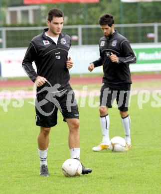 Fussball Bundesliga. Trainingsbeginn SK WAC/St. Andrae. Roland Putsche, Jacobo. Wolfsberg, 11.6.2012.
Foto: Kuess
---
pressefotos, pressefotografie, kuess, qs, qspictures, sport, bild, bilder, bilddatenbank