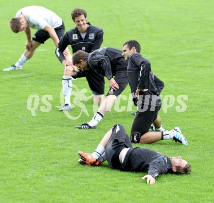 Fussball Bundesliga. Trainingsbeginn SK WAC/St. Andrae. Christian Falk, Gernot Messner, Nenad Jovanovic. Wolfsberg, 11.6.2012.
Foto: Kuess
---
pressefotos, pressefotografie, kuess, qs, qspictures, sport, bild, bilder, bilddatenbank