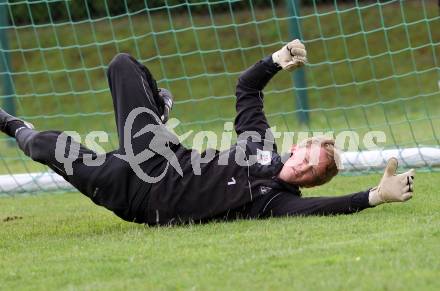 Fussball Bundesliga. Trainingsbeginn SK WAC/St. Andrae. Christian Dobnik. St. Andrae, 12.6.2012.
Foto: Kuess
---
pressefotos, pressefotografie, kuess, qs, qspictures, sport, bild, bilder, bilddatenbank