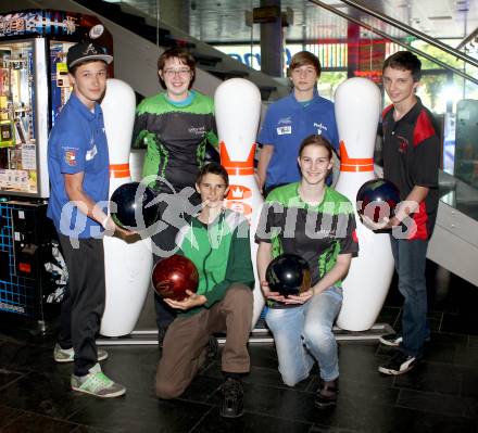 Bowling. Maximilian Scherling, Matthias Trinkl, Florian Habich, Florian Felsberger, Manuel Tarmann,  Julia Habich. KLagenfurt, am 16.5.2012.
Foto: Kuess
---
pressefotos, pressefotografie, kuess, qs, qspictures, sport, bild, bilder, bilddatenbank