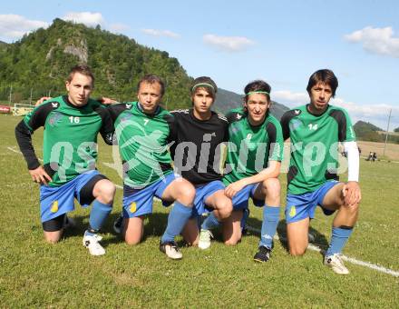 Fussball. 2. Klasse D. Waisenberg. Lippnig Markus, Lippnig Stefan (K), Oberhauser Bernd, Piuk Manuel, Streicher Michael. Waisenberg, 17.5.2012.
Foto. Kuess
---
pressefotos, pressefotografie, kuess, qs, qspictures, sport, bild, bilder, bilddatenbank