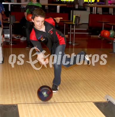 Bowling. Florian Felsberger. KLagenfurt, am 16.5.2012.
Foto: Kuess
---
pressefotos, pressefotografie, kuess, qs, qspictures, sport, bild, bilder, bilddatenbank