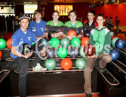 Bowling. Maximilian Scherling, Florian Habich, Julia Habich, Matthias Trinkl, Florian Felsberger, Manuel Tarmann. KLagenfurt, am 16.5.2012.
Foto: Kuess
---
pressefotos, pressefotografie, kuess, qs, qspictures, sport, bild, bilder, bilddatenbank