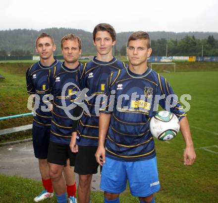 Fussball. 1. Klasse D. FC Poggersdorf. Karpf Andreas, Krenn Fabian, Fuiko Christian, Bierbaumer Gunther. Poggersdorf, 22.5.2012.
Foto: Kuess 
---
pressefotos, pressefotografie, kuess, qs, qspictures, sport, bild, bilder, bilddatenbank