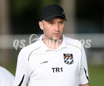 Fussball Kaerntner Liga. Eberndorf gegen WAC/St. Andrae Amateure.  Trainer Harald Tatschl (WAC). Eberndorf, am 12.5.2012.
Foto: Kuess
---
pressefotos, pressefotografie, kuess, qs, qspictures, sport, bild, bilder, bilddatenbank