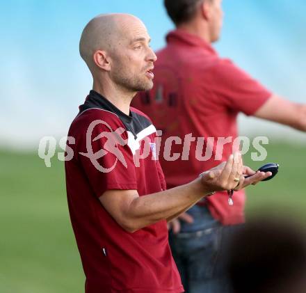 Fussball. Freundschaftsspiel. WAC/St. Andrae gegen SK Austria Klagenfurt. Co-Trainer Guenther Gorenzel (Klagenfurt). Klagenfurt, 16.6.2012.
Foto: Kuess

---
pressefotos, pressefotografie, kuess, qs, qspictures, sport, bild, bilder, bilddatenbank