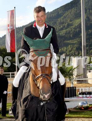 Springreiten. Staatsmeisterschaft Mannschaft. Georg Hladik (NOE). Treffen, am 22.6.2012.
Foto: Kuess

---
pressefotos, pressefotografie, kuess, qs, qspictures, sport, bild, bilder, bilddatenbank