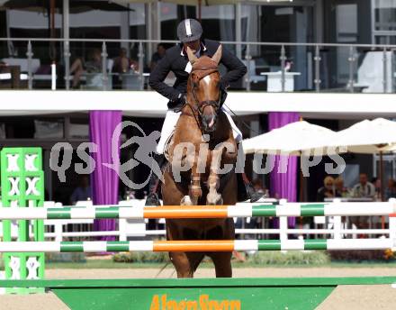 Springreiten. Staatsmeisterschaft Mannschaft. Georg Hladik (NOE). Treffen, am 22.6.2012.
Foto: Kuess

---
pressefotos, pressefotografie, kuess, qs, qspictures, sport, bild, bilder, bilddatenbank