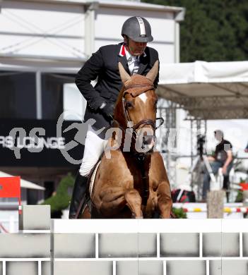 Springreiten. Staatsmeisterschaft Mannschaft. Georg Hladik (NOE). Treffen, am 22.6.2012.
Foto: Kuess

---
pressefotos, pressefotografie, kuess, qs, qspictures, sport, bild, bilder, bilddatenbank