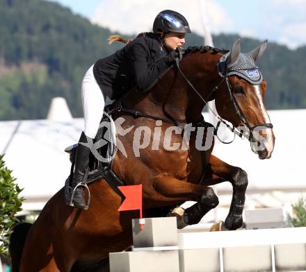 Springreiten. Staatsmeisterschaft Mannschaft. Andrea Skorianz-Jenull (K). Treffen, am 22.6.2012.
Foto: Kuess

---
pressefotos, pressefotografie, kuess, qs, qspictures, sport, bild, bilder, bilddatenbank