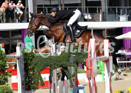 Springreiten. Staatsmeisterschaft Mannschaft. Markus Stock (K). Treffen, am 22.6.2012.
Foto: Kuess

---
pressefotos, pressefotografie, kuess, qs, qspictures, sport, bild, bilder, bilddatenbank