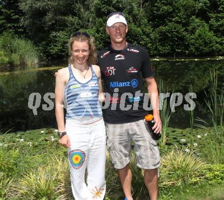 Ironman Austria 2012. Pressekonferenz. Simone Helfenschneider-Ofner, Mario Fink. Klagenfurt, 29.6.2012.
Foto: Kuess
---
pressefotos, pressefotografie, kuess, qs, qspictures, sport, bild, bilder, bilddatenbank
