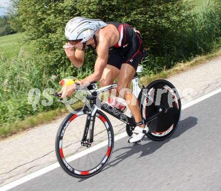 Ironman Austria. Schwimmen, Radfahren, Laufen. Daniel Fontana (ITA). Klagenfurt, 1.7.2012
Foto: Kuess

---
pressefotos, pressefotografie, kuess, qs, qspictures, sport, bild, bilder, bilddatenbank