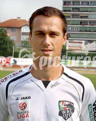 Fussball. Bundesliga. WAC. Mannschaftsfototermin. Portraits. Michael Liendl. Wolfsberg, 2.7.2012.
Foto: Kuess
---
pressefotos, pressefotografie, kuess, qs, qspictures, sport, bild, bilder, bilddatenbank