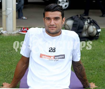 Fussball. Bundesliga. WAC. Training. Jose Antonio Solano Moreno. Wolfsberg, 2.7.2012.
Foto: Kuess
---
pressefotos, pressefotografie, kuess, qs, qspictures, sport, bild, bilder, bilddatenbank