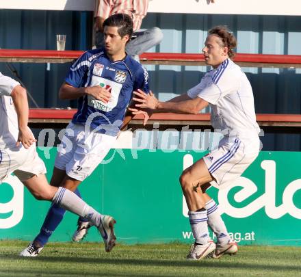 Fussball Testspiel. Treibach gegen RZ Pellets WAC. Guenther Stoxreiter, (Treibach), Jacobo  (WAC). Treibach, 6.7.2012.
Foto: Kuess
---
pressefotos, pressefotografie, kuess, qs, qspictures, sport, bild, bilder, bilddatenbank