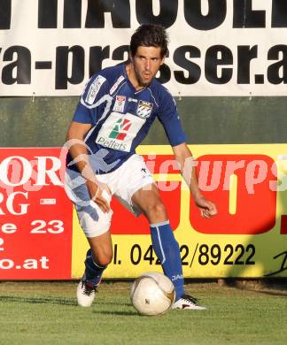 Fussball Testspiel. Treibach gegen RZ Pellets WAC. Jacobo (WAC). Treibach, 6.7.2012.
Foto: Kuess
---
pressefotos, pressefotografie, kuess, qs, qspictures, sport, bild, bilder, bilddatenbank