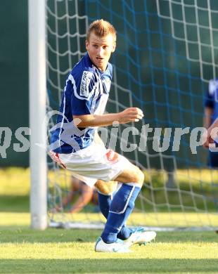 Fussball Testspiel. Treibach gegen RZ Pellets WAC.  Manuel Kerhe (WAC). Treibach, 6.7.2012.
Foto: Kuess
---
pressefotos, pressefotografie, kuess, qs, qspictures, sport, bild, bilder, bilddatenbank