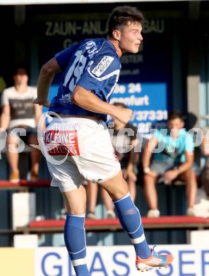 Fussball Testspiel. Treibach gegen RZ Pellets WAC. Roland Putsche (WAC). Treibach, 6.7.2012.
Foto: Kuess
---
pressefotos, pressefotografie, kuess, qs, qspictures, sport, bild, bilder, bilddatenbank