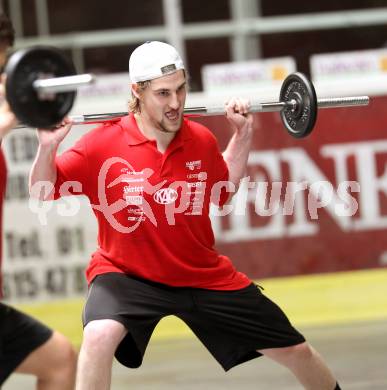 Eishockey. KAC. Sommertraining. Training. Schumnig Stefan. Klagenfurt, 19.6.2012.
Fotos: Kuess
---
pressefotos, pressefotografie, kuess, qs, qspictures, sport, bild, bilder, bilddatenbank