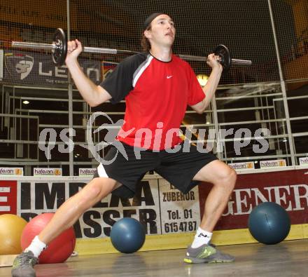 Eishockey. KAC. Sommertraining. Training. Patrick Harand. Klagenfurt, 19.6.2012.
Fotos: Kuess
---
pressefotos, pressefotografie, kuess, qs, qspictures, sport, bild, bilder, bilddatenbank