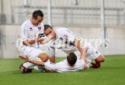 Fussball OEFB Cup. SK Austria Klagenfurt gegen SV Horn.  Torjubel Stefan Erkinger, Grega Triplat, Matthias Dollinger (Austria). Klagenfurt, am 13.7.2012.
Foto: Kuess
---
pressefotos, pressefotografie, kuess, qs, qspictures, sport, bild, bilder, bilddatenbank