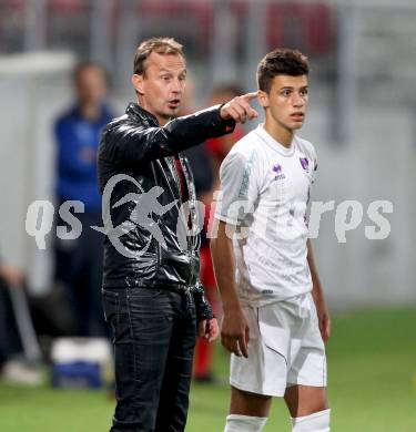 Fussball OEFB Cup. SK Austria Klagenfurt gegen SV Horn. Trainer Dietmar Thuller, Lumbardh Salihu (Austria). Klagenfurt, am 13.7.2012.
Foto: Kuess
---
pressefotos, pressefotografie, kuess, qs, qspictures, sport, bild, bilder, bilddatenbank