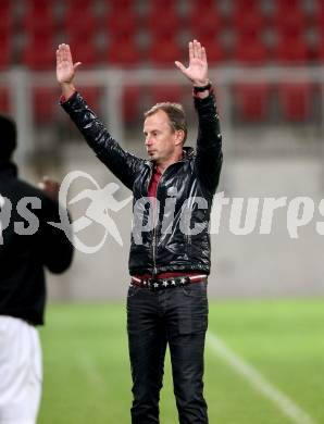 Fussball OEFB Cup. SK Austria Klagenfurt gegen SV Horn.  Jubel Trainer Dietmar Thuller (Austria). Klagenfurt, am 13.7.2012.
Foto: Kuess
---
pressefotos, pressefotografie, kuess, qs, qspictures, sport, bild, bilder, bilddatenbank