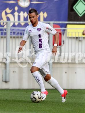 Fussball OEFB Cup. SK Austria Klagenfurt gegen SV Horn. Marco Sahanek (Austria). Klagenfurt, am 13.7.2012.
Foto: Kuess
---
pressefotos, pressefotografie, kuess, qs, qspictures, sport, bild, bilder, bilddatenbank