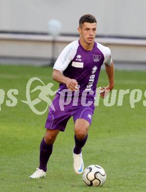 Fussball Testspiel. SK Austria Klagenfurt gegen Besiktas Istanbul. Lumbard Salihu (Austria). Klagenfurt, am 16.7.2012.
Foto: Kuess
---
pressefotos, pressefotografie, kuess, qs, qspictures, sport, bild, bilder, bilddatenbank