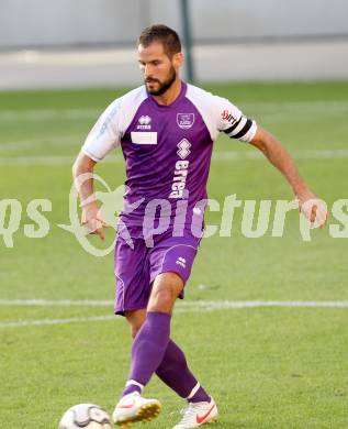 Fussball Testspiel. SK Austria Klagenfurt gegen Besiktas Istanbul. Oliver Pusztai (Austria). Klagenfurt, am 16.7.2012.
Foto: Kuess
---
pressefotos, pressefotografie, kuess, qs, qspictures, sport, bild, bilder, bilddatenbank