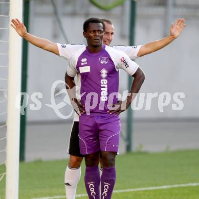 Fussball Testspiel. SK Austria Klagenfurt gegen Besiktas Istanbul. Thierry Fidjeu Tazemeta (Austria). Klagenfurt, am 16.7.2012.
Foto: Kuess
---
pressefotos, pressefotografie, kuess, qs, qspictures, sport, bild, bilder, bilddatenbank