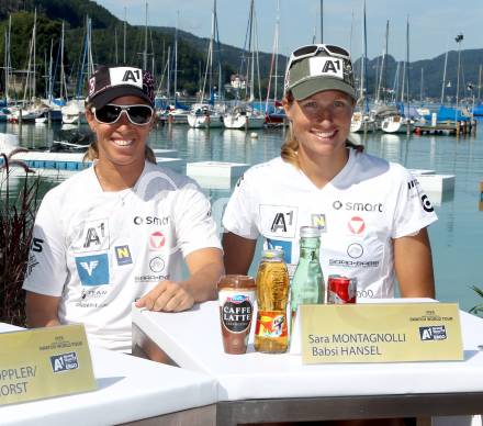 Beachvolleyball Grand Slam 2012. Pressekonferenz. Sara Montagnolli, Babsi Hansel. Klagenfurt, 17.7.2012.
Foto: kuess
---
pressefotos, pressefotografie, kuess, qs, qspictures, sport, bild, bilder, bilddatenbank