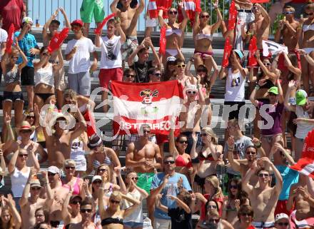 Beachvolleyball Grand Slam.  Fans. Klagenfurt, 18.7.2012
Foto: Kuess

---
pressefotos, pressefotografie, kuess, qs, qspictures, sport, bild, bilder, bilddatenbank