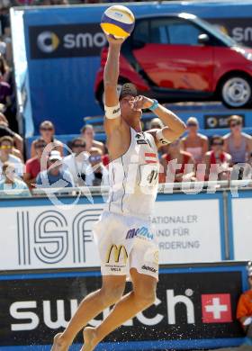 Beachvolleyball Grand Slam.  Michael Leeb,  (AUT). Klagenfurt, 18.7.2012
Foto: Kuess

---
pressefotos, pressefotografie, kuess, qs, qspictures, sport, bild, bilder, bilddatenbank