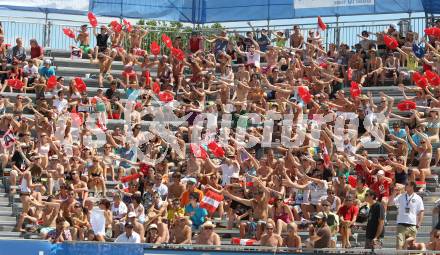 Beachvolleyball Grand Slam.  Fans. Klagenfurt, 18.7.2012
Foto: Kuess

---
pressefotos, pressefotografie, kuess, qs, qspictures, sport, bild, bilder, bilddatenbank