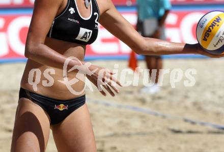 Beachvolleyball Grand Slam.   Xi Zhang (CHN). Klagenfurt, 18.7.2012
Foto: Kuess

---
pressefotos, pressefotografie, kuess, qs, qspictures, sport, bild, bilder, bilddatenbank