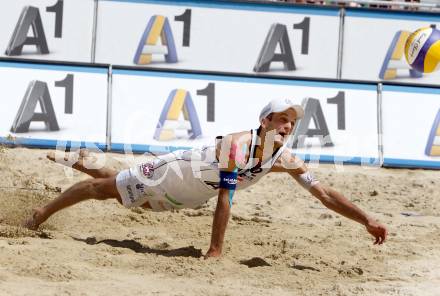 Beachvolleyball Grand Slam.  Alexander Xandi Huber (AUT). Klagenfurt, 19.7.2012
Foto: Kuess

---
pressefotos, pressefotografie, kuess, qs, qspictures, sport, bild, bilder, bilddatenbank