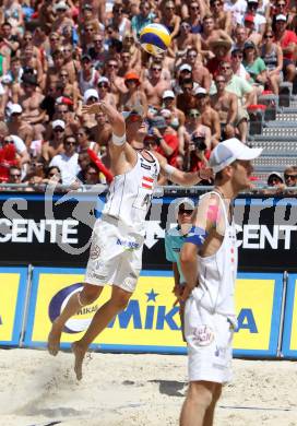 Beachvolleyball Grand Slam.  Robin Seidl, Alexander Xandi Huber (AUT). Klagenfurt, 19.7.2012
Foto: Kuess

---
pressefotos, pressefotografie, kuess, qs, qspictures, sport, bild, bilder, bilddatenbank