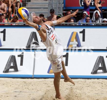 Beachvolleyball Grand Slam.  Alexander Xandi Huber (AUT). Klagenfurt, 19.7.2012
Foto: Kuess

---
pressefotos, pressefotografie, kuess, qs, qspictures, sport, bild, bilder, bilddatenbank