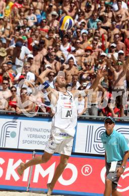 Beachvolleyball Grand Slam.  Alexander Xandi Huber (AUT). Klagenfurt, 19.7.2012
Foto: Kuess

---
pressefotos, pressefotografie, kuess, qs, qspictures, sport, bild, bilder, bilddatenbank