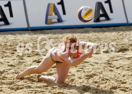 Beachvolleyball Grand Slam.  Cornelia Rimser (AUT). Klagenfurt, 19.7.2012
Foto: Kuess

---
pressefotos, pressefotografie, kuess, qs, qspictures, sport, bild, bilder, bilddatenbank